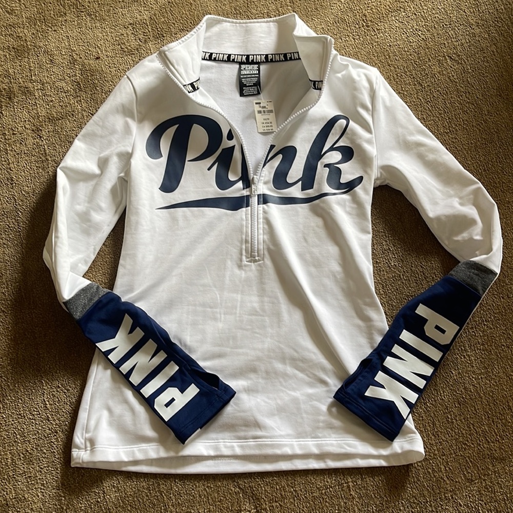 NWT Victoria’s Secret PINK pullover XS